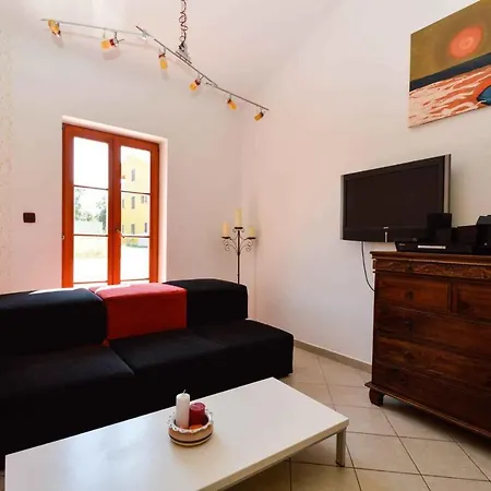 In - Istrien 17262 Apartamento *